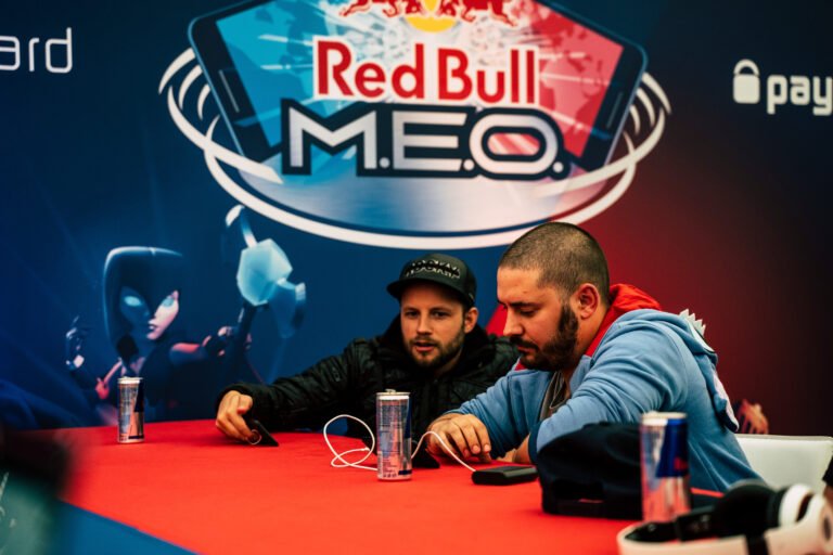 Red Bull M.E.O. oyun coşkusunu İstanbul Boğazı’nın ortasına taşıyor