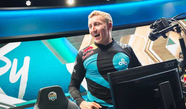 Goldenglue, Golden Guardians’tan Ayrıldı