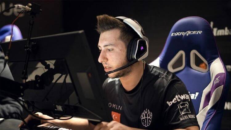 XANTARES Twitch’ten Yine Ban Yedi