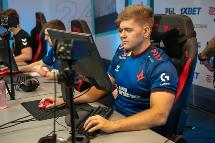 Astralis blameF ile Yollarını Ayırıyor