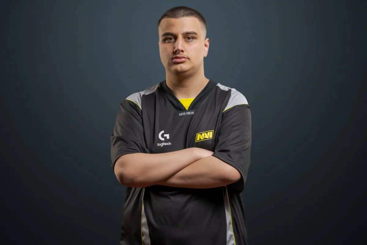 makazze NAVI Tarafından Ana Kadroya Yükseltildi! makazze NAVI Tarafından Ana Kadroya Yükseltildi!