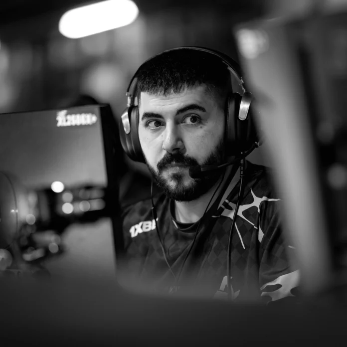 Aurora, MAJ3R ile Yollarını Ayırıyor!-esportimes Aurora, MAJ3R ile Yollarını Ayırıyor!